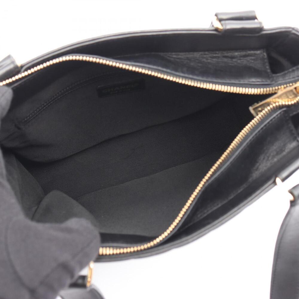 CHANEL Black Lambskin Leather Tote Bag - Picture 3 of 14